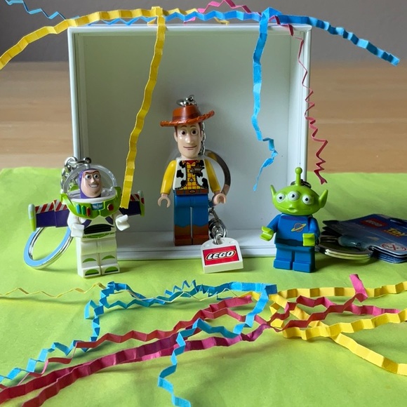🤠 LEGO TOY STORY KEYCHAINS 🤠 NWT 🤠NWOT 🤠 - Picture 2 of 16
